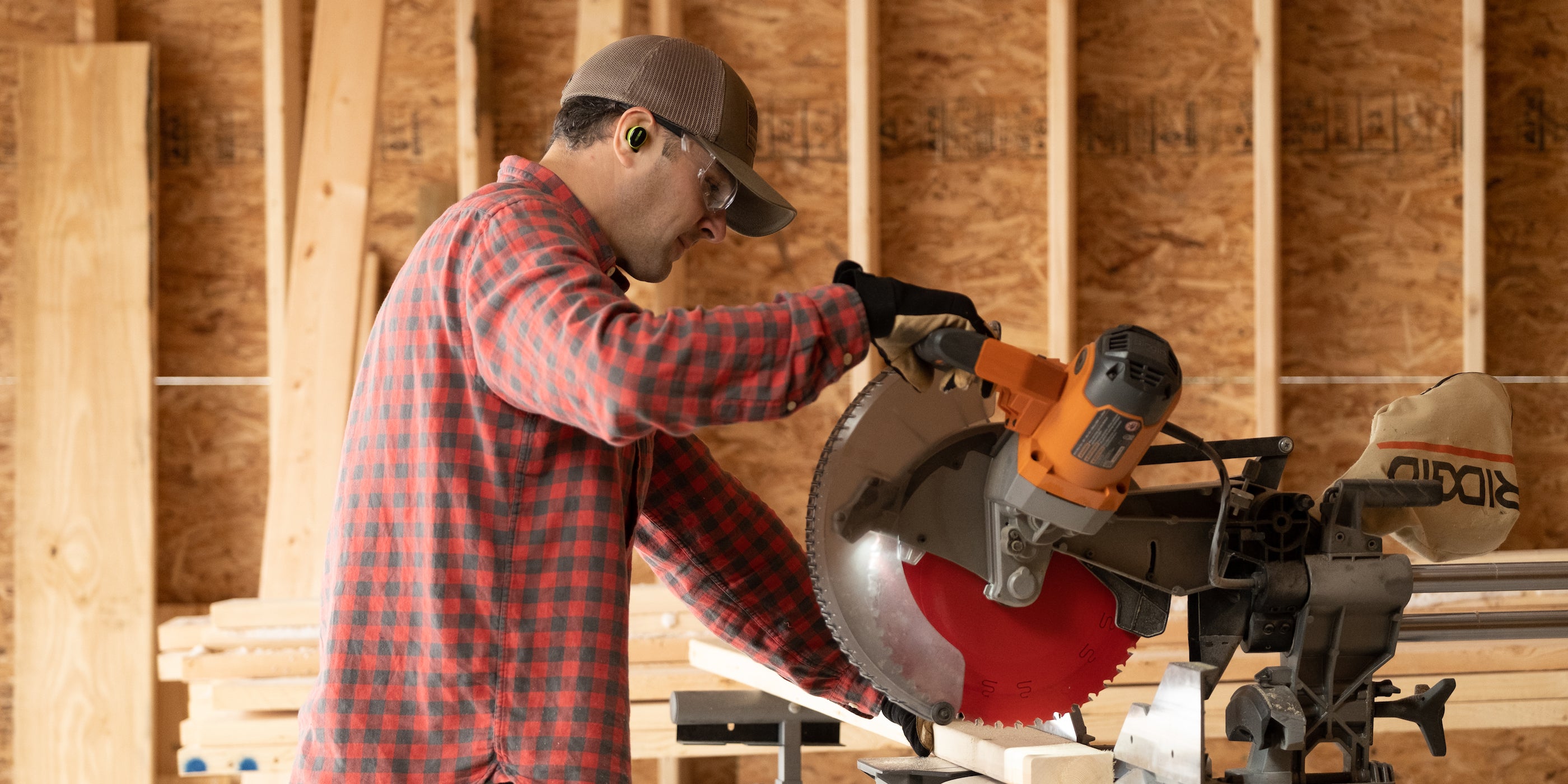 ISOtunes Electronic Hearing Protection for Your Work Environment