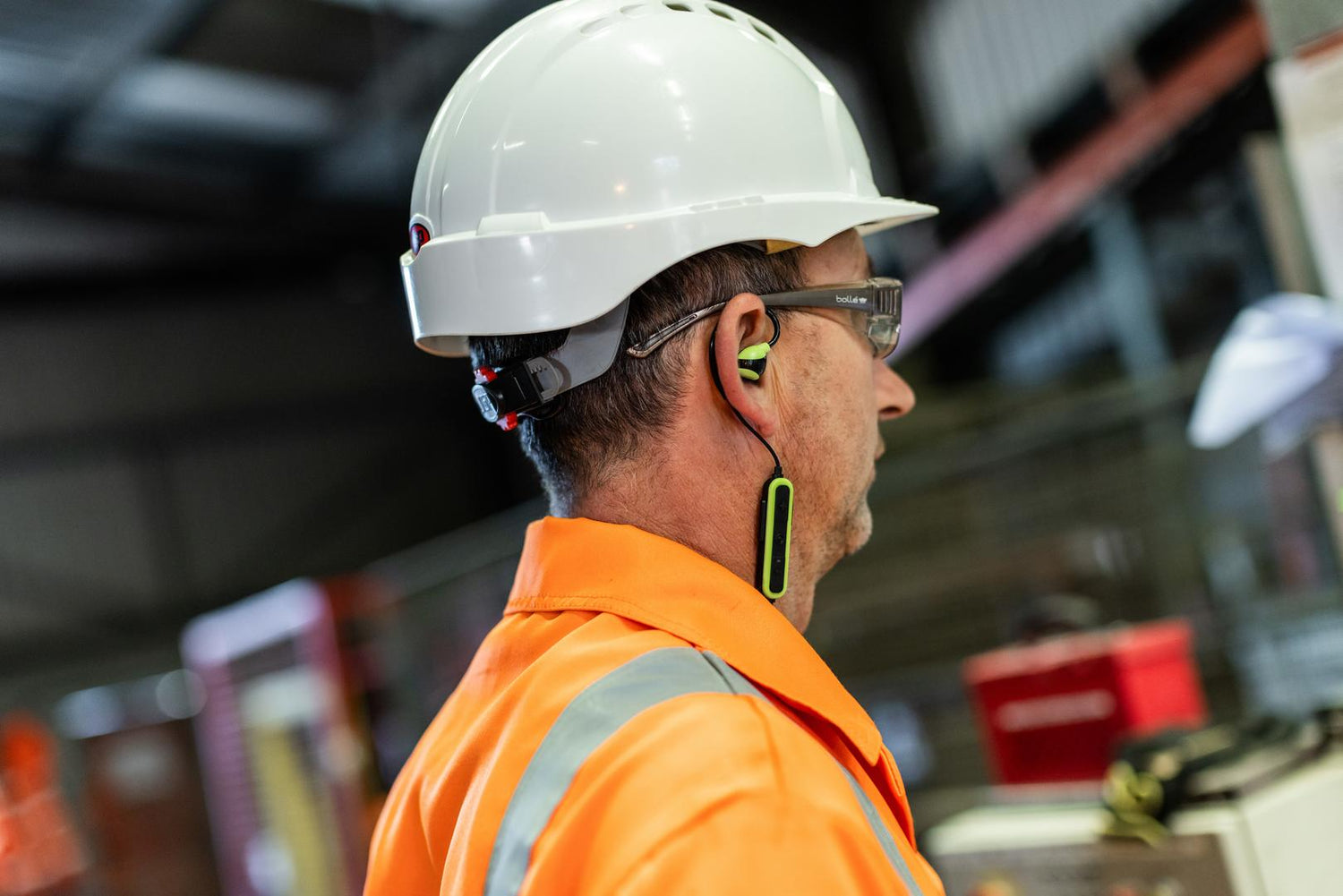 The Importance of Using OSHA-Compliant Headphones in the Workplace for Hearing Conservation